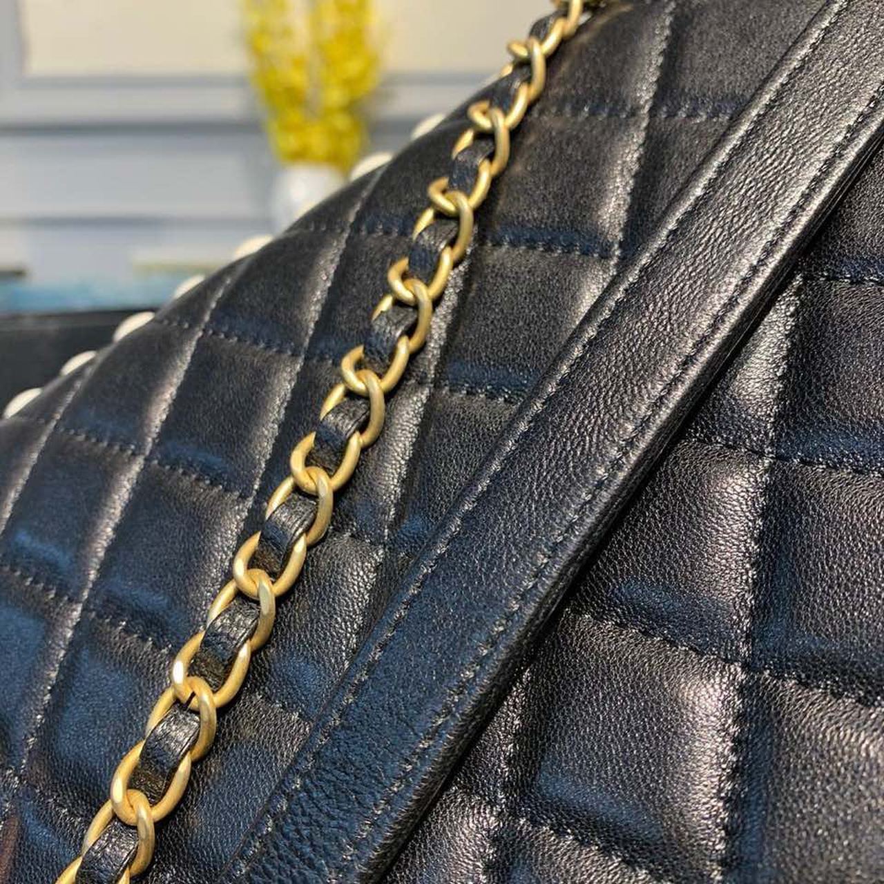CHLShort Pearl Handle Bag Gold Toned Hardware Black For Women Handbags, Shoulder And Crossbody Bags 8.2in/21cm AS0585