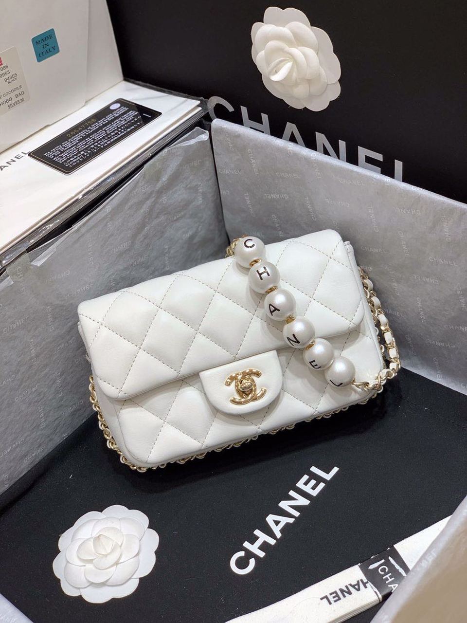 CHLSmall Pearl Logo Strap GlamIap Bag White For Women Handbags, Shoulder And Crossbody Bags 7in/18cm AS1436