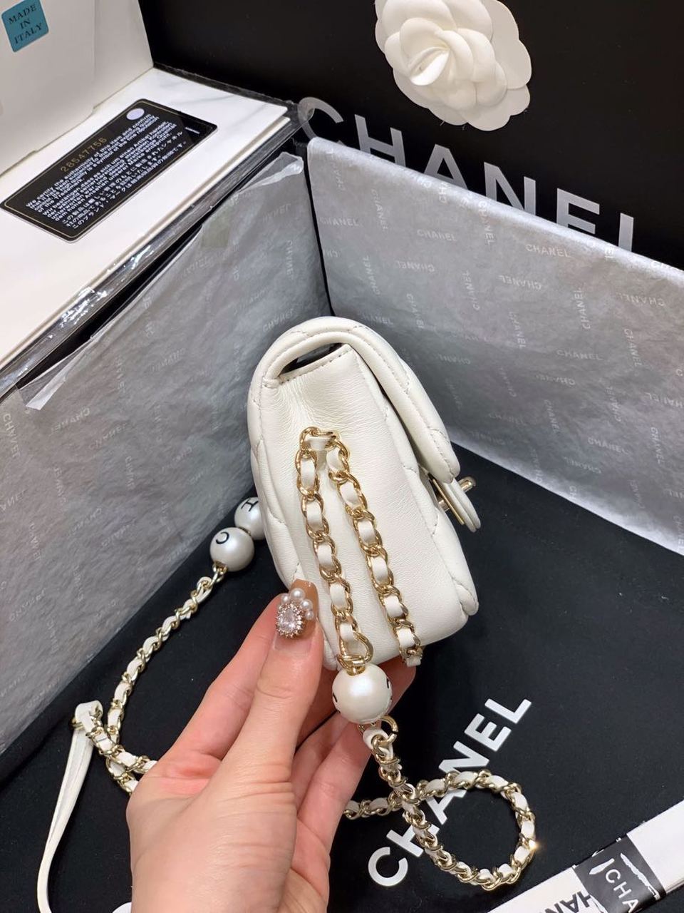 CHLSmall Pearl Logo Strap GlamIap Bag White For Women Handbags, Shoulder And Crossbody Bags 7in/18cm AS1436