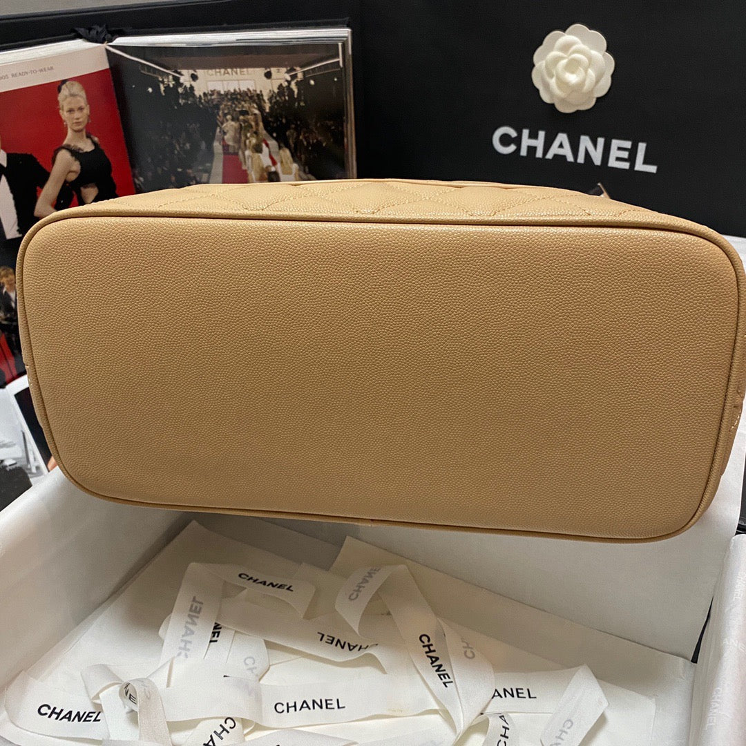 CHLMedallion Tote Gold Hardware Caviar Yellow For Women Handbags, Shoulder Bags 15.6in/32cm