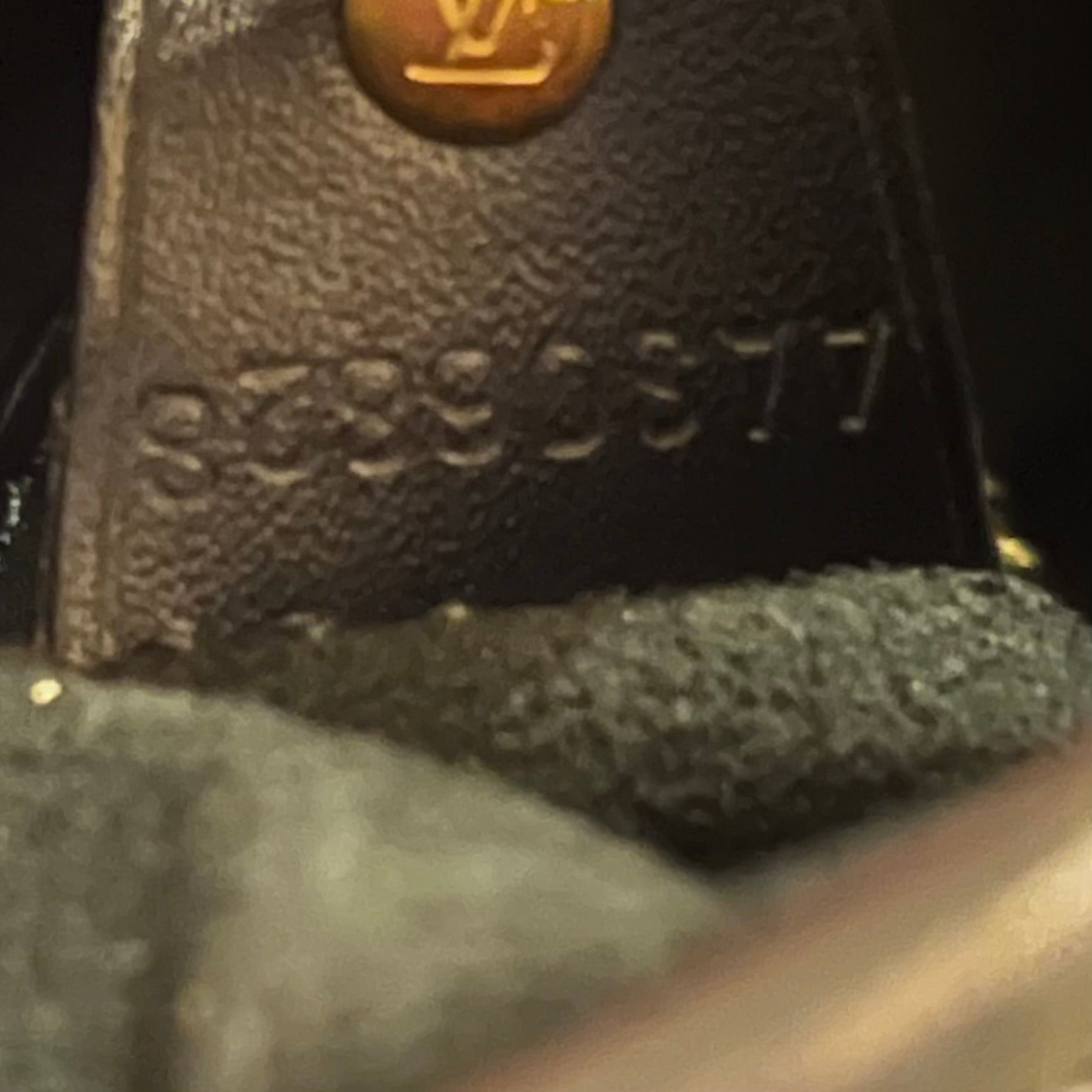LOUIS VUITTON Petit Bucket Bag Epi Leather