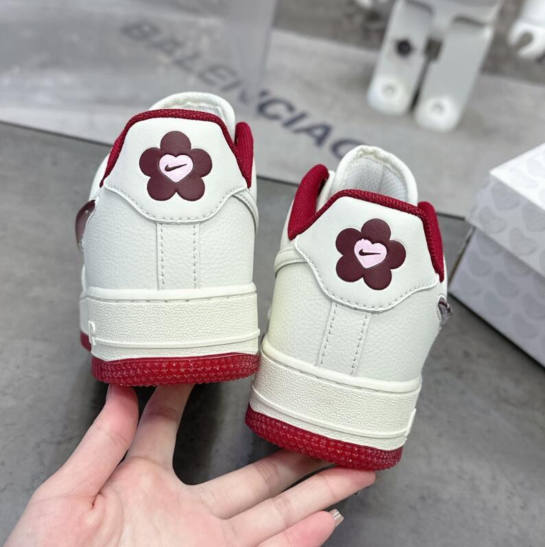 SAMC - NKE Shoes - 135