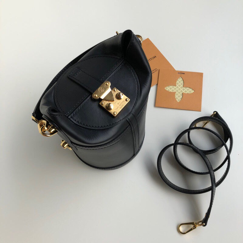 LOV2 Bags - Luxurious Bags  2049