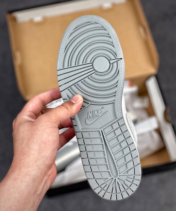 SAMC - NKE Shoes - 1502