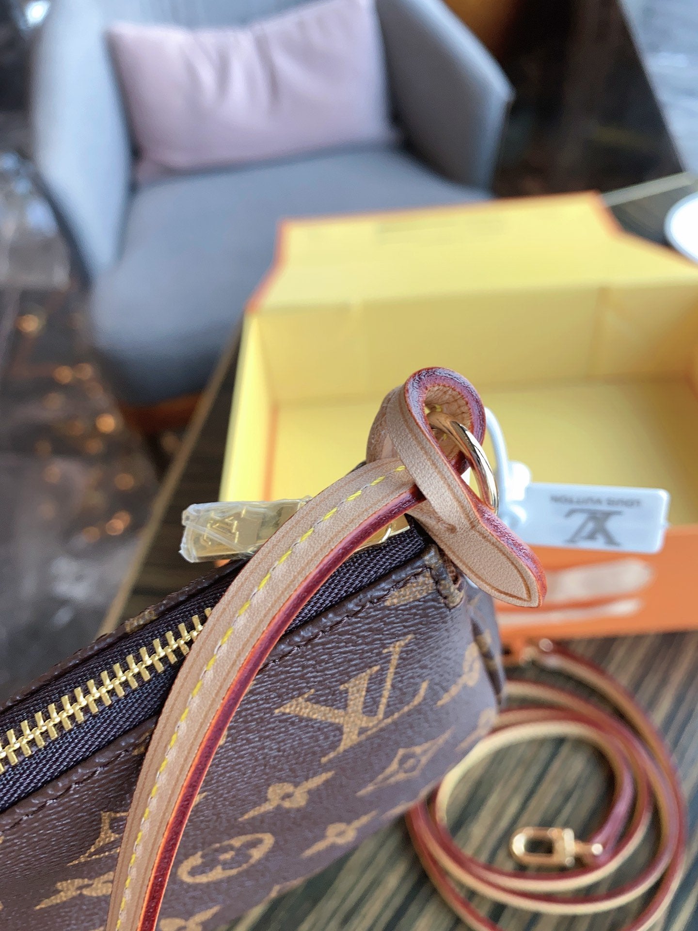 EN - New Arrival Bags LUV 072