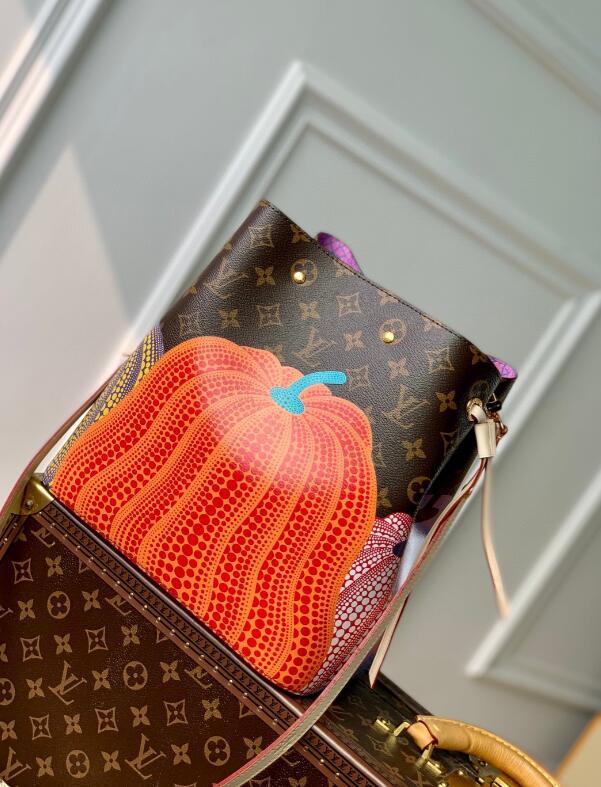 SAMC - LOV Bags - 1244