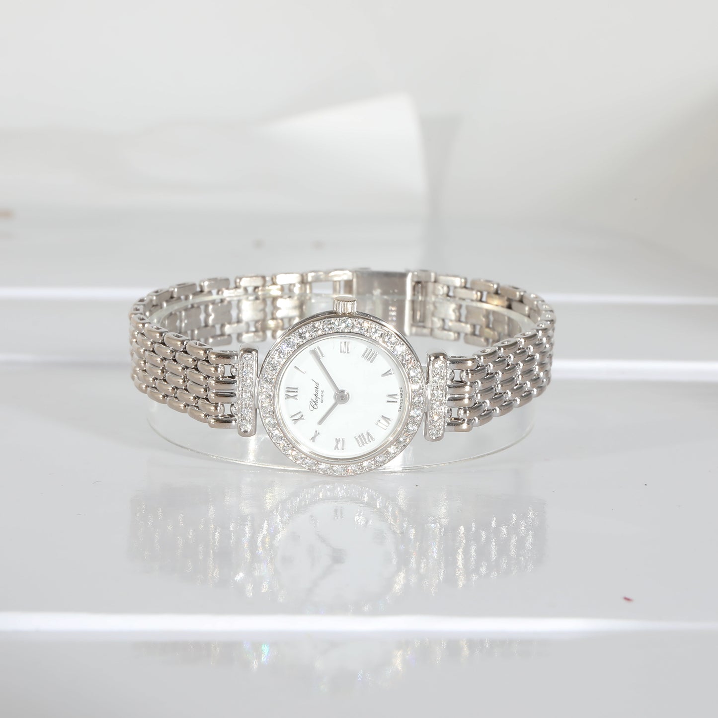 CHOPARD Classic 105895-1001 Women's Watch in 18kt White Gold