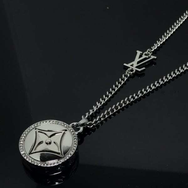 LV Necklaces 029