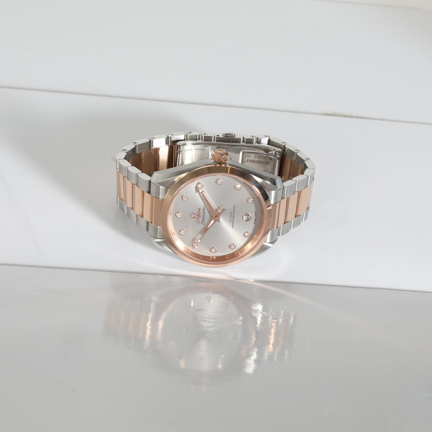 OMEGA Seamaster Aqua Terra 220.20.38.20.56.002 Unisex Watch in 18kt Gold/Steel