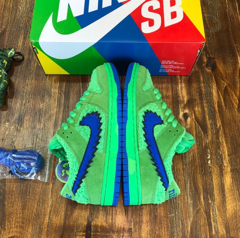 SAMC - NKE Shoes - 1812