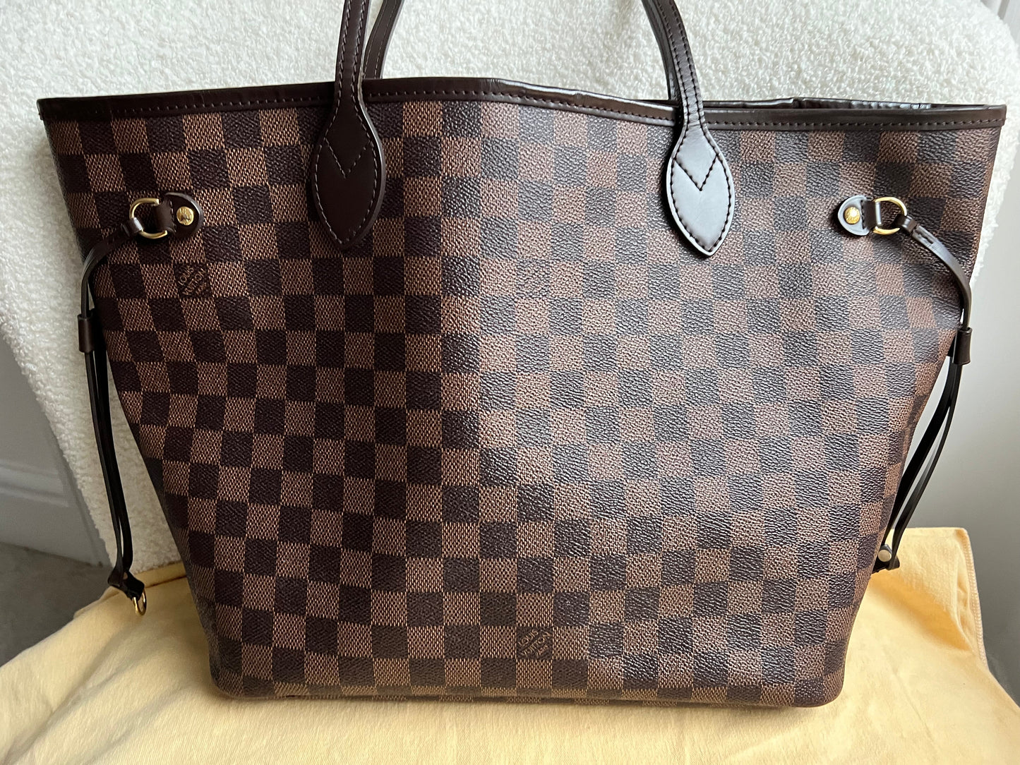 Louis Vuitton Neverfull MM Damier Ebene Cherry Interior (RRP £1,410)