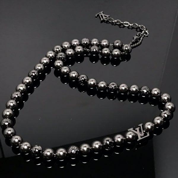 LV Necklaces 005