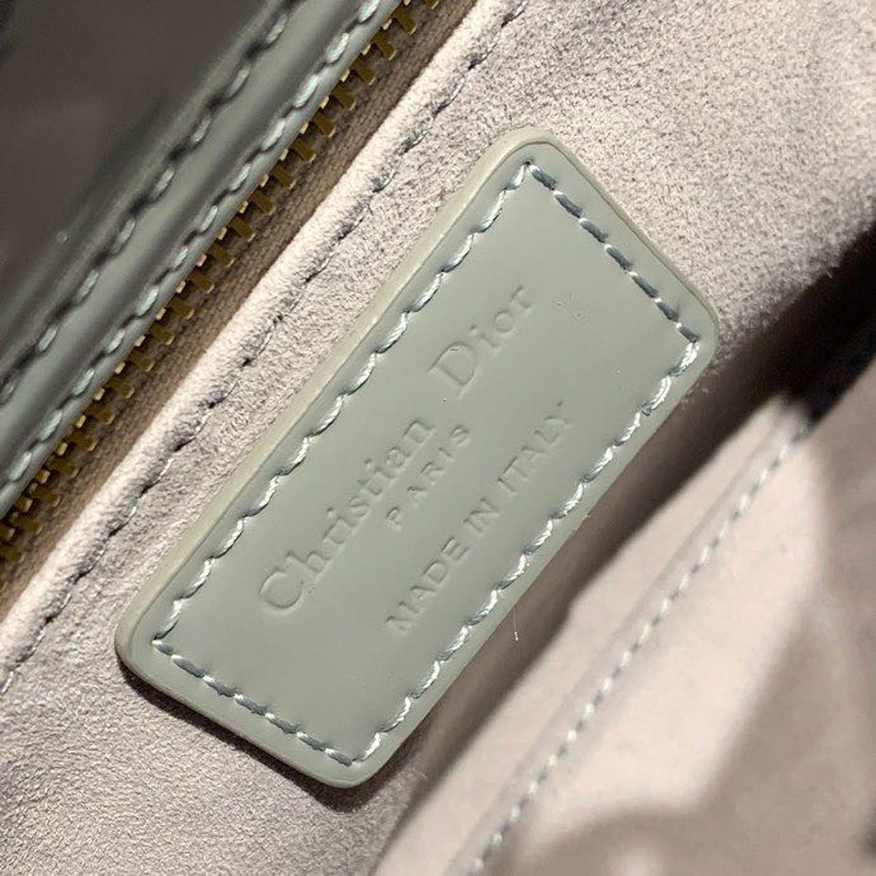 GLAMI Small Lady Bag Gold Toned Hardware Patent Light Grey For Women 20cm/8in CD M0538ILOI_M41G