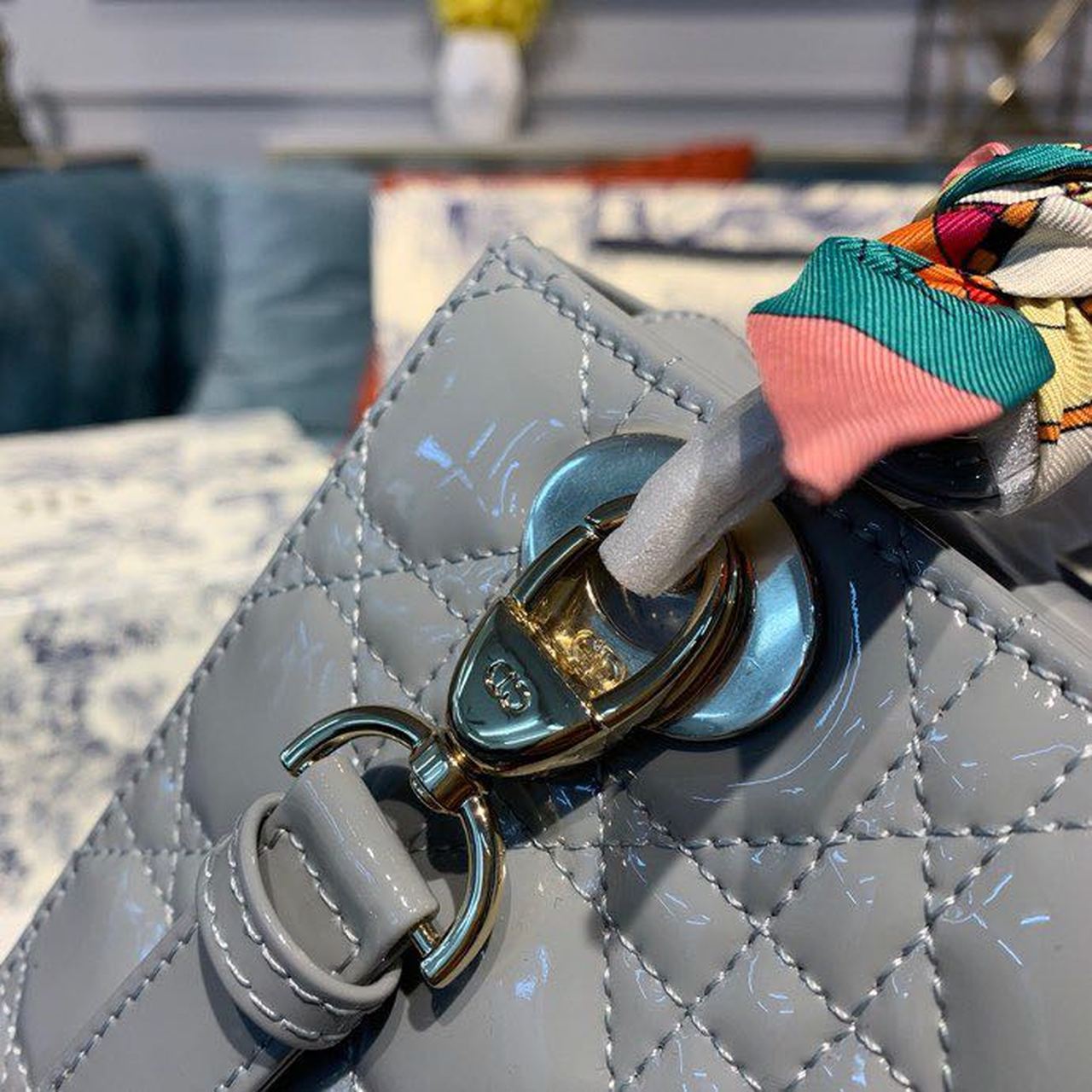 GLAMI Small Lady Bag Gold Toned Hardware Patent Light Grey For Women 20cm/8in CD M0538ILOI_M41G