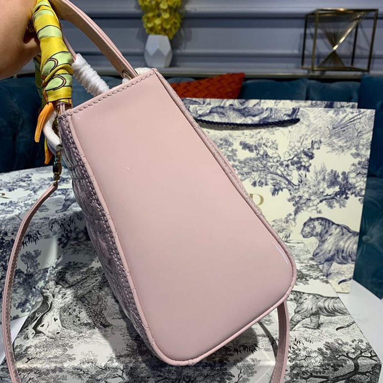 GLAMI MeGLAMIum Lady Bag Gold Toned Hardware Patent Light Pink For Women 24cm/9in CD