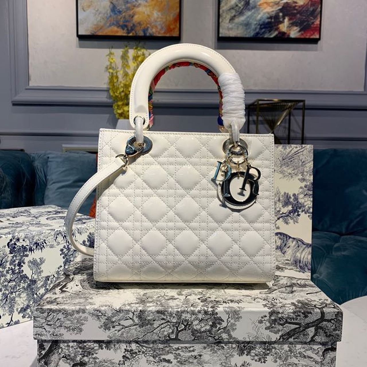 GLAMI MeGLAMIum Lady Bag Gold Toned Hardware Patent White For Women 24cm/9in CD