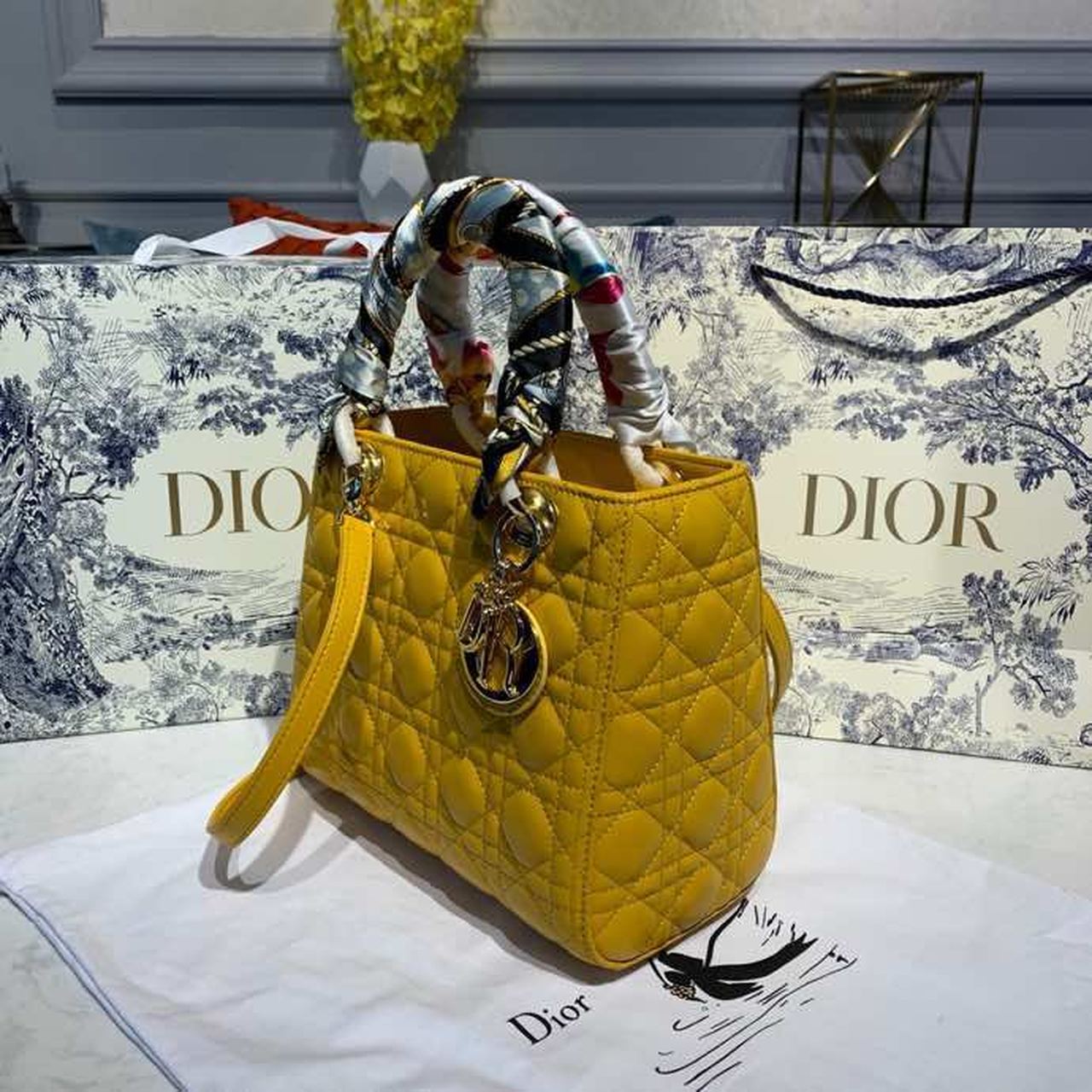 GLAMI MeGLAMIum Lady Bag Silver Hardware Yellow For Women 9.5in/24cm CD