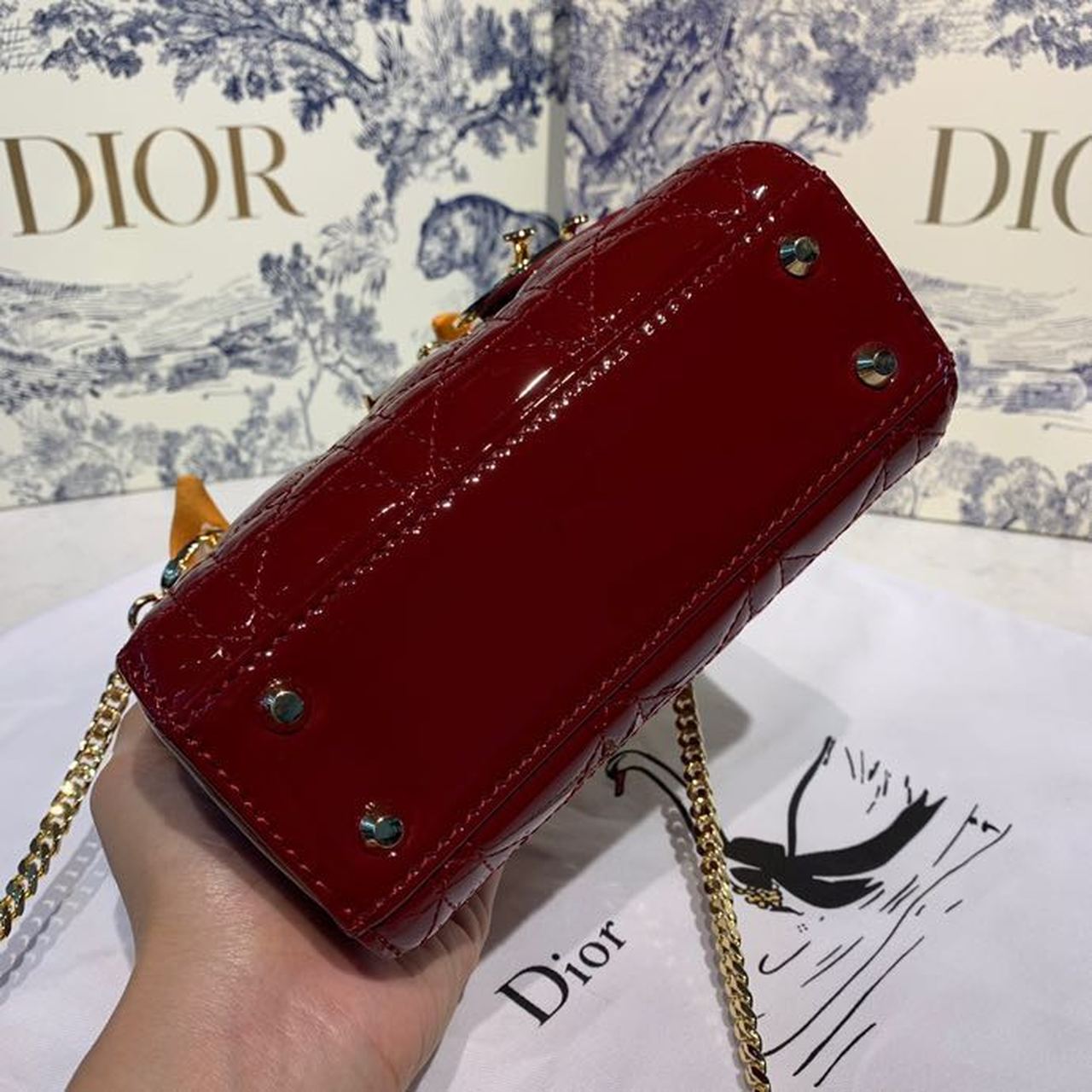 GLAMI Mini Lady Bag with Chain Gold Toned Hardware Spring/Summer Collection, Burgundy, For Women WomenÃ¢â‚¬â„¢s Handbags, 18cm CD