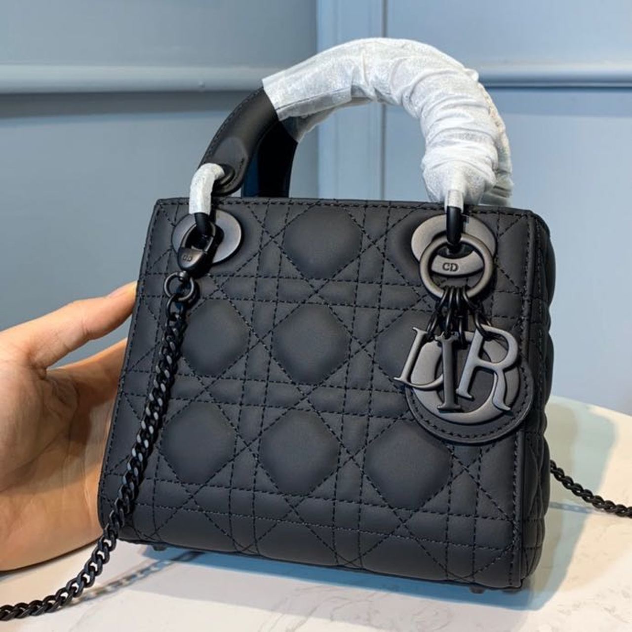 GLAMI Mini Lady Bag with Chain Matte Hardware Spring/Summer Collection, Black, For Women WomenÃ¢â‚¬â„¢s Handbags, 18cm CD M0505SLOI_M989
