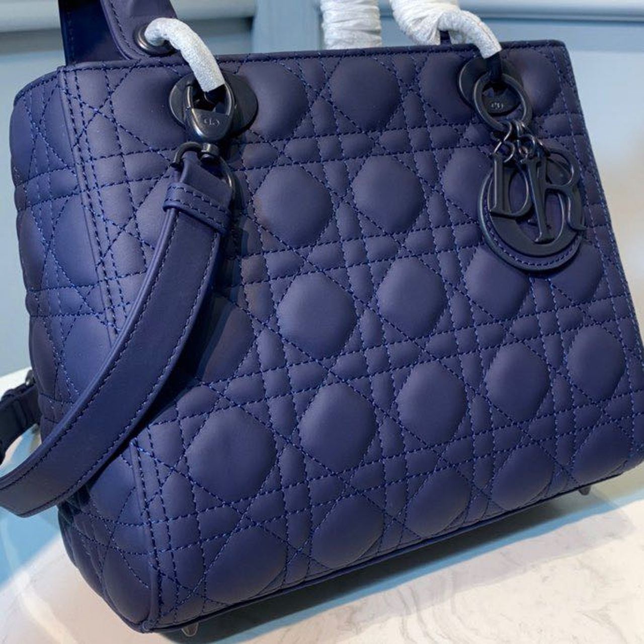 GLAMI MeGLAMIum Ultramatte Lady Bag Blue For Women 9.5in/24cm CD M0565ILOI_M85B