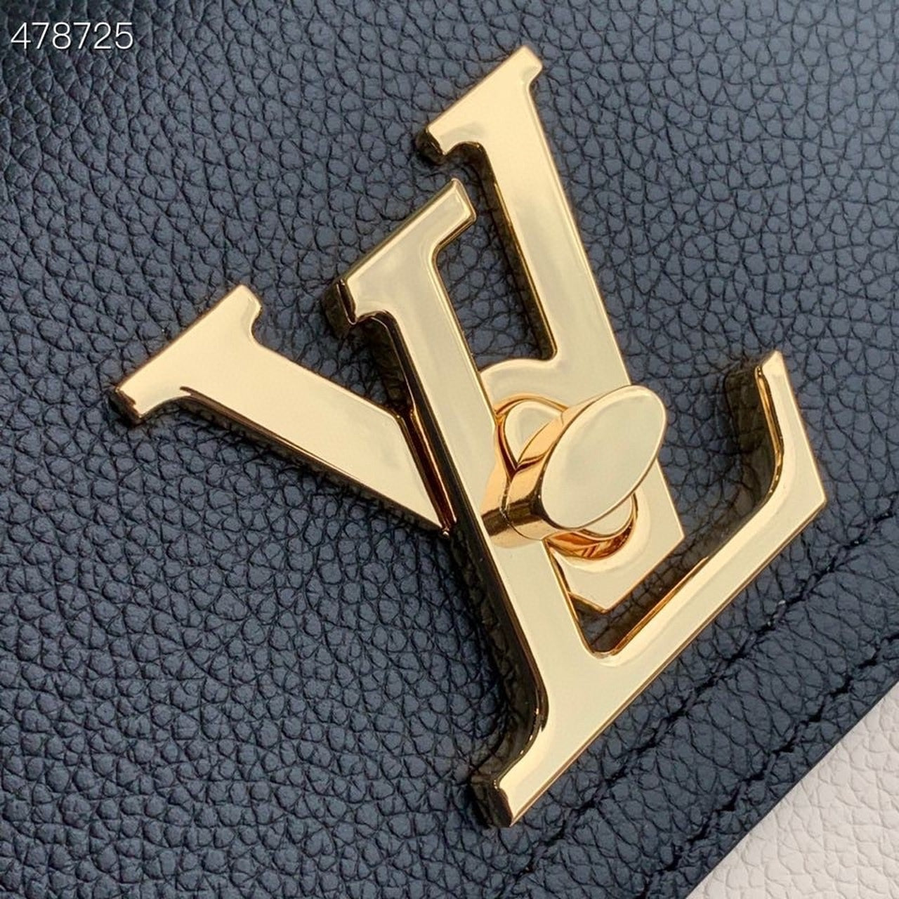 LV Lockme Tender Bag Black For Women, WomenÃ¢â‚¬â„¢s Handbags, Shoulder And Crossbody Bags 7.5in/19cm LV M58557