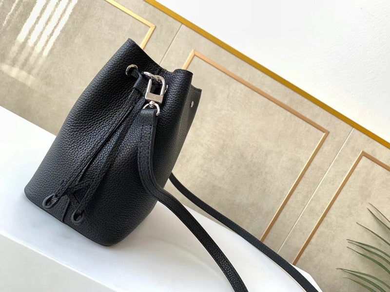 LOV2 Bags - Luxurious Bags  2584