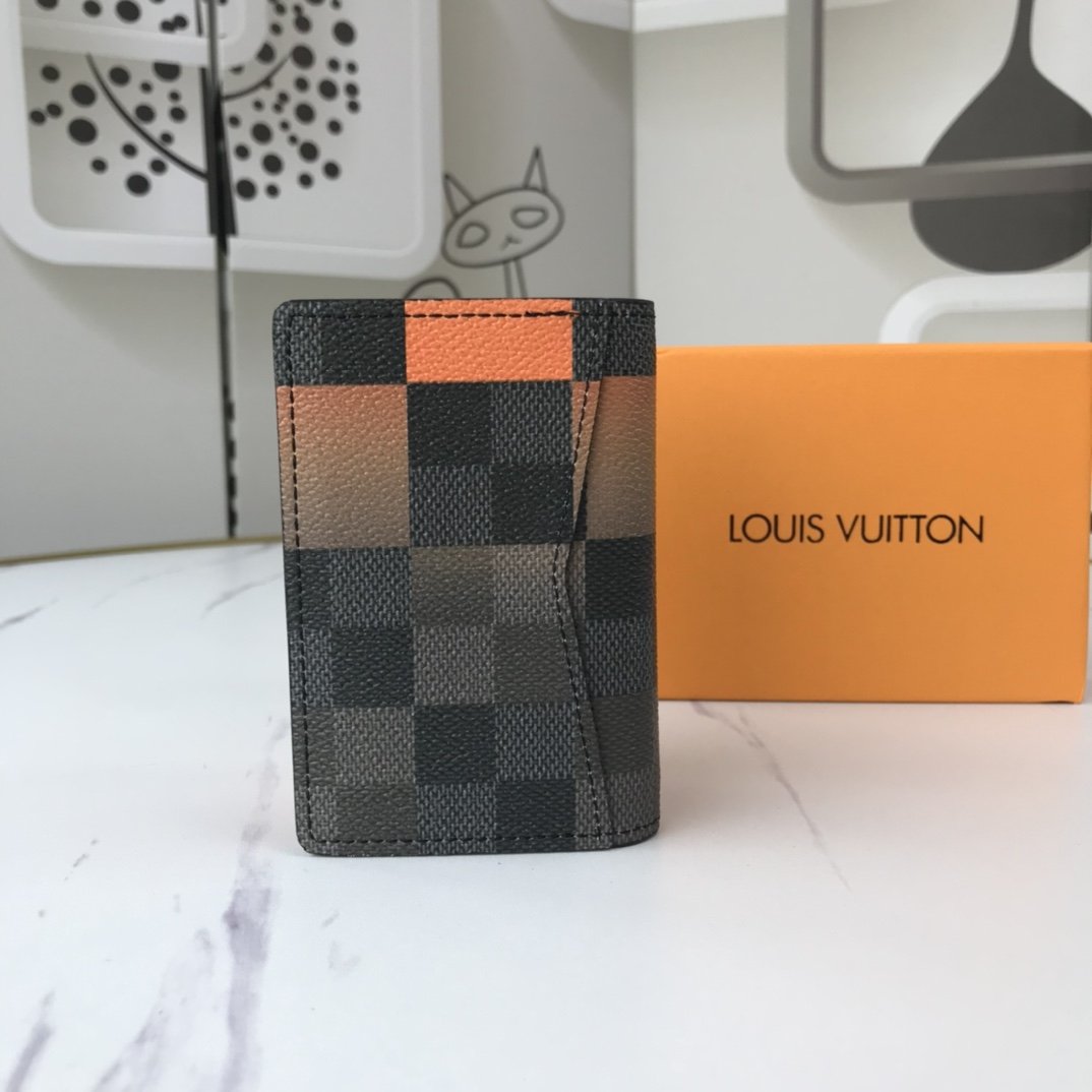 EN - New Arrival Wallet LUV 041