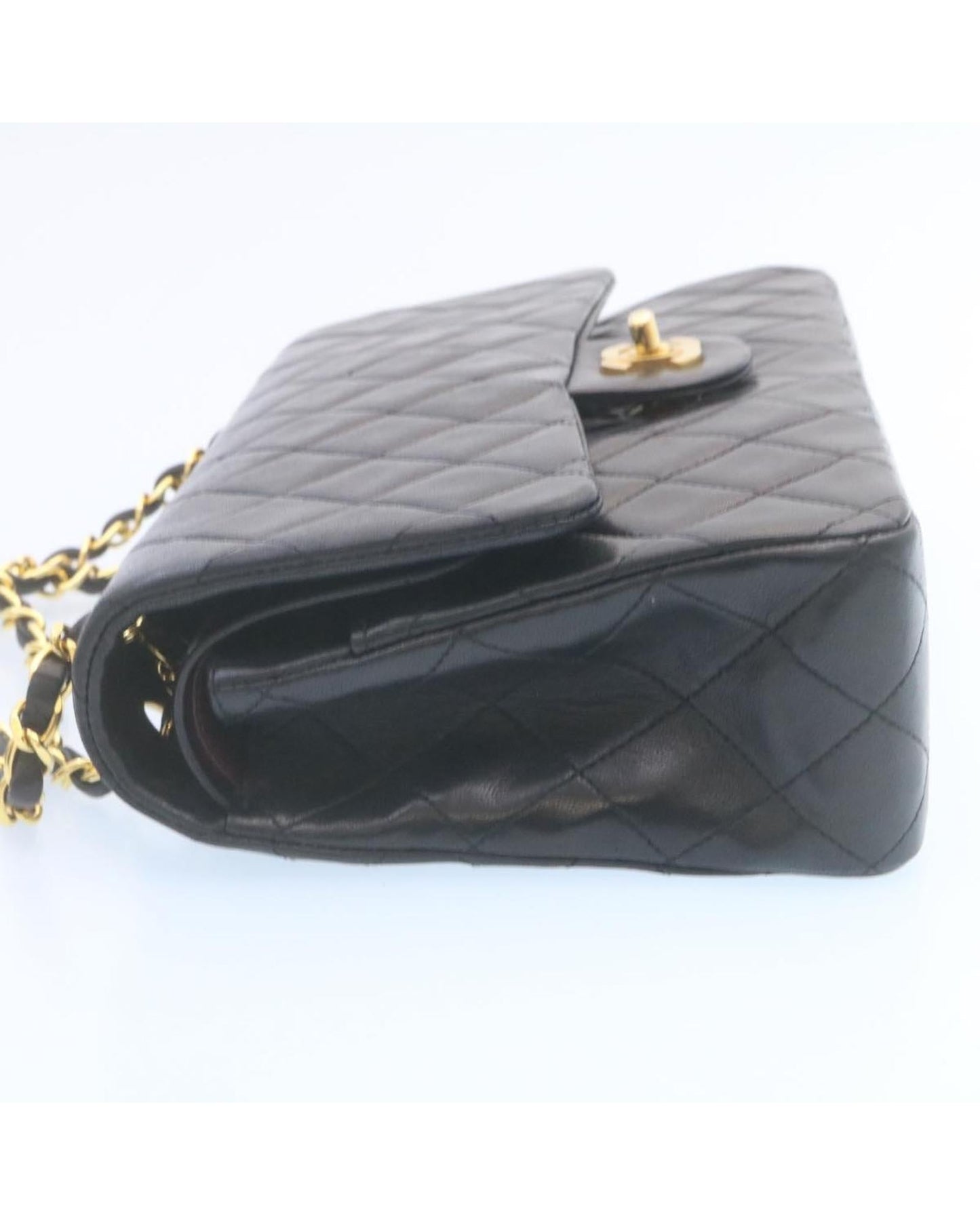 CHANEL Classic Flap Bag 255
