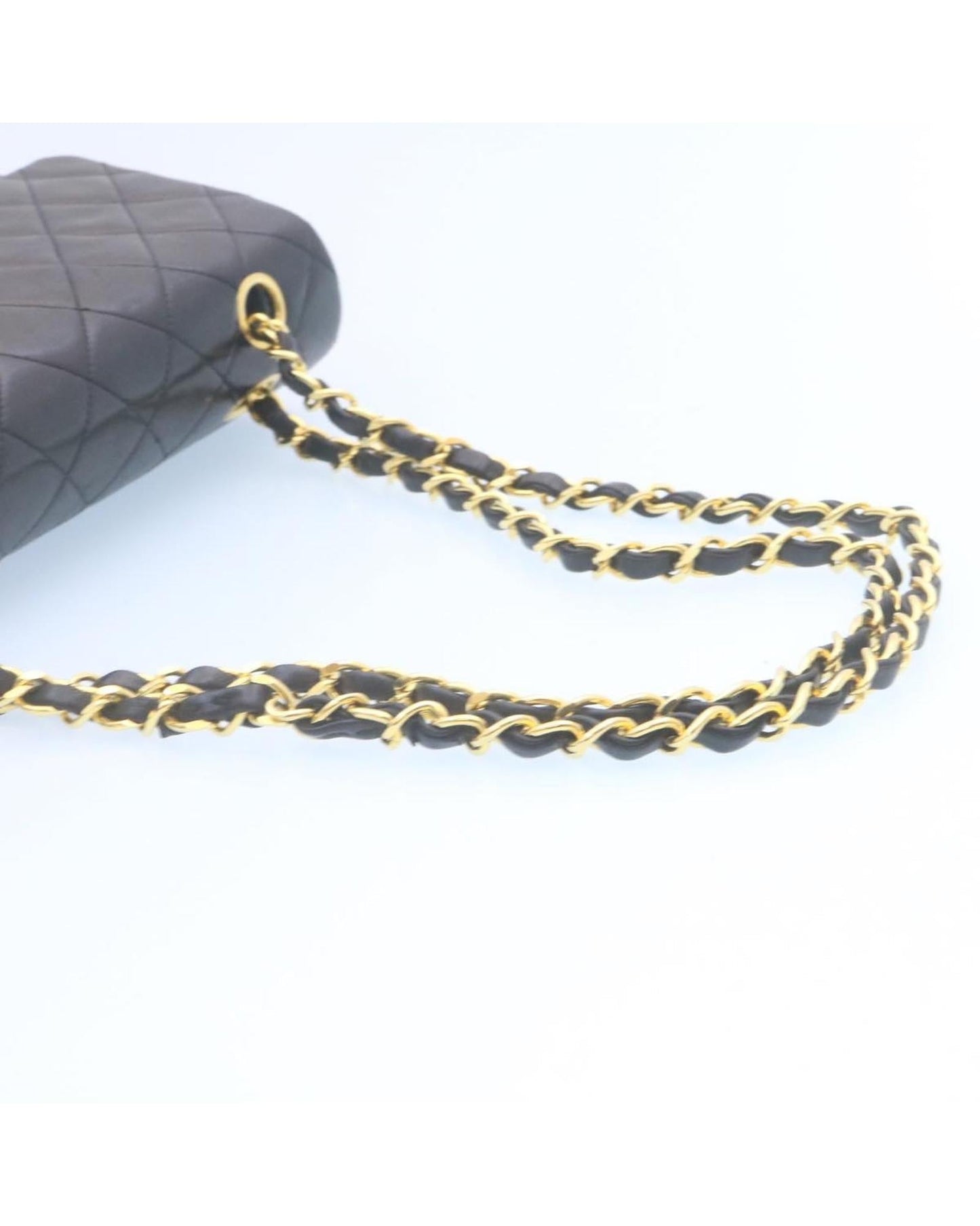 CHANEL Classic Flap Bag 255