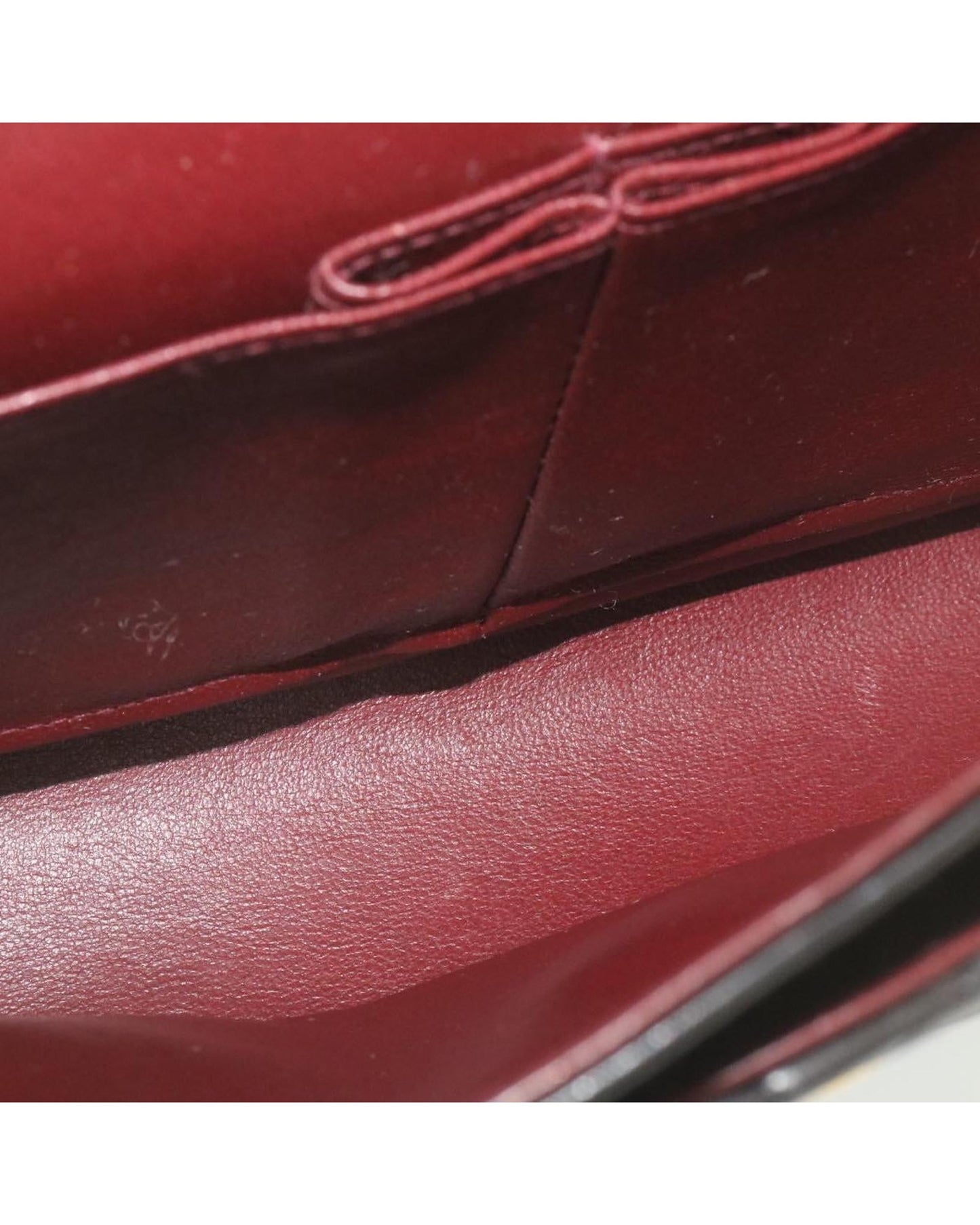 CHANEL Classic Flap Bag 255