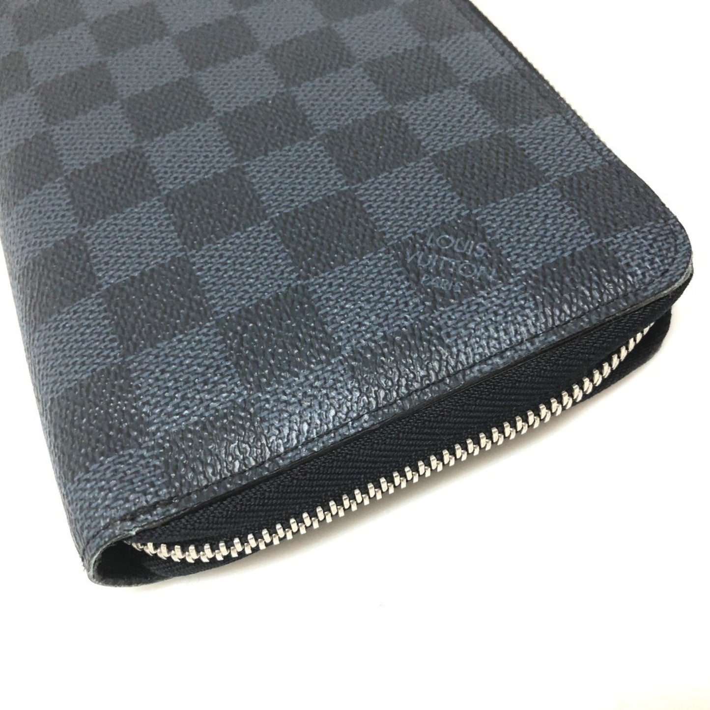Navy Canvas Wallet with Clean Lines and Premium Leather