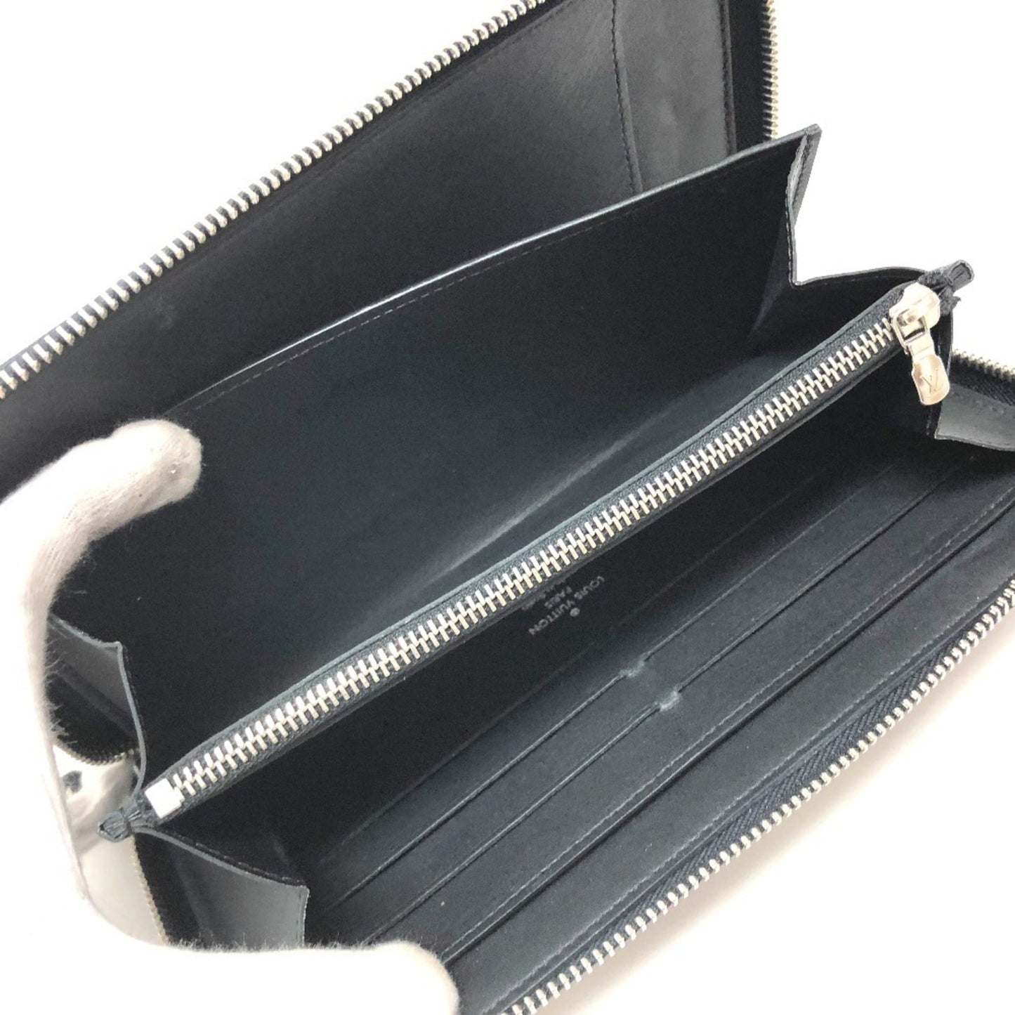 Navy Canvas Wallet with Clean Lines and Premium Leather