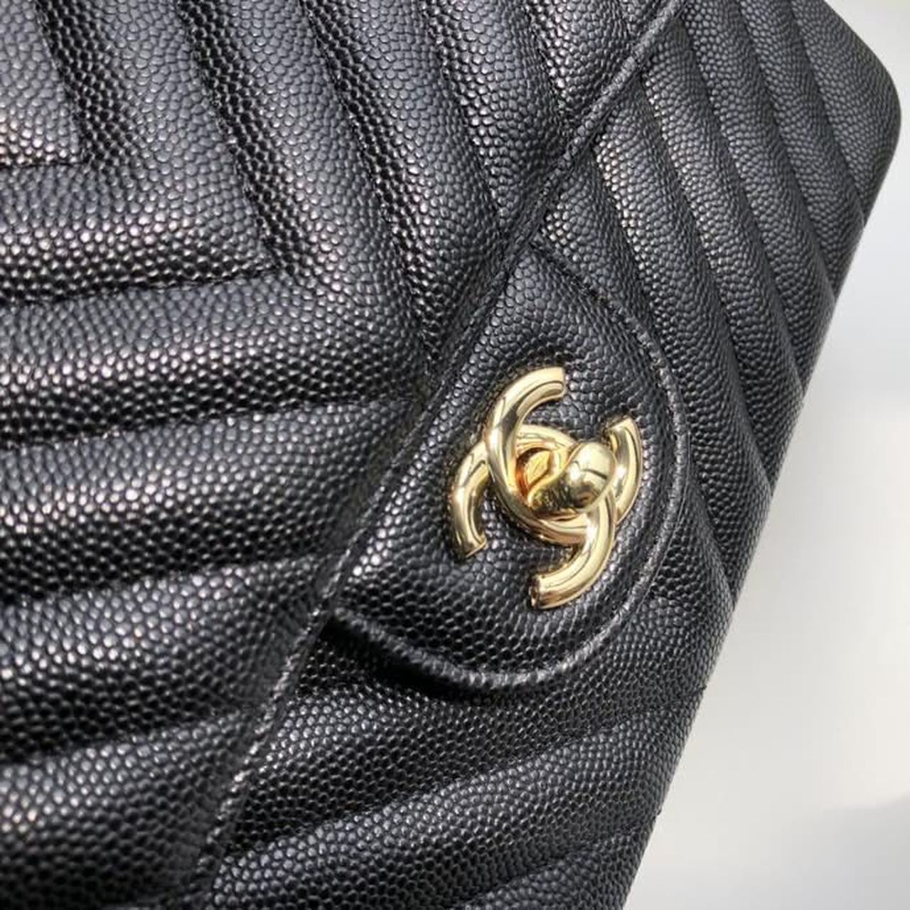 CHL Chevron Classic Handbag Gold Toned Hardware Black For Women, WomenÃ¢â‚¬â„¢s Bags, Shoulder And Crossbody Bags 10.2in/26cm