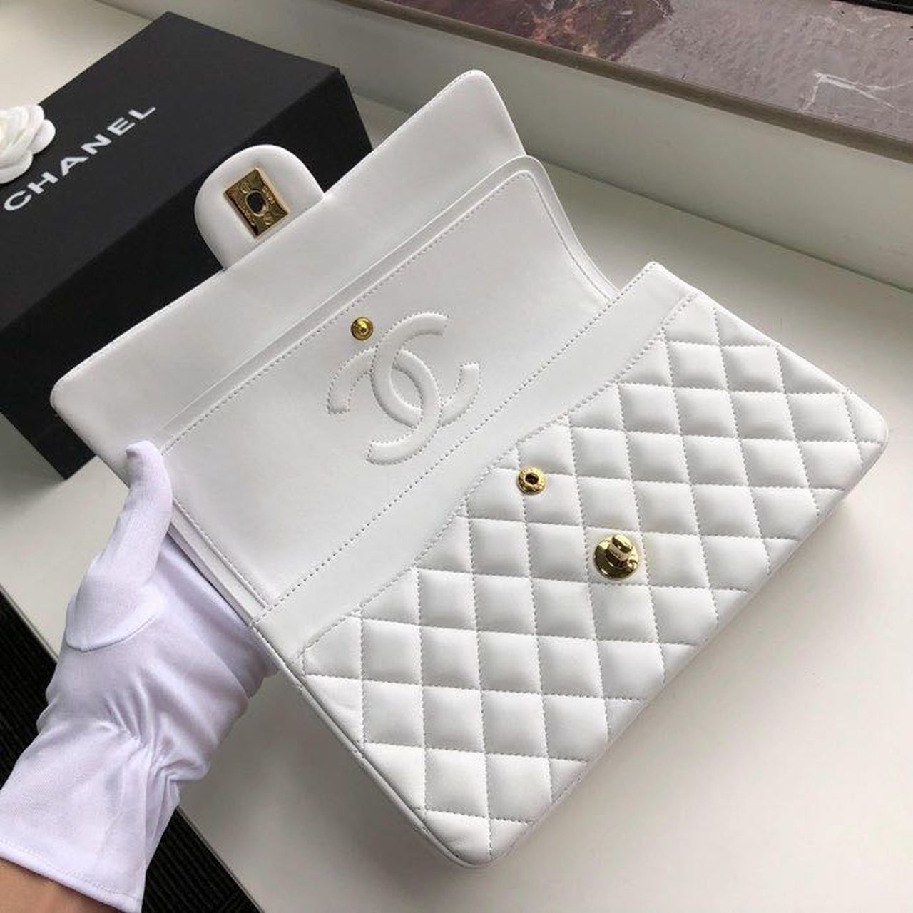 CHL Classic Handbag Gold Toned Hardware WhiteÃ‚Â For Women Bags, Shoulder And Crossbody Bags 10.2in/26cm A01112