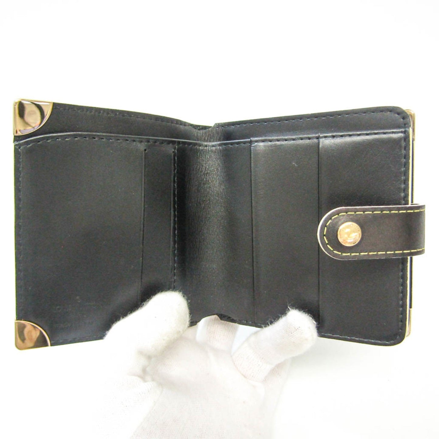 Exquisite Compact Zip Wallet in Premium Suhali Leather by French Designer