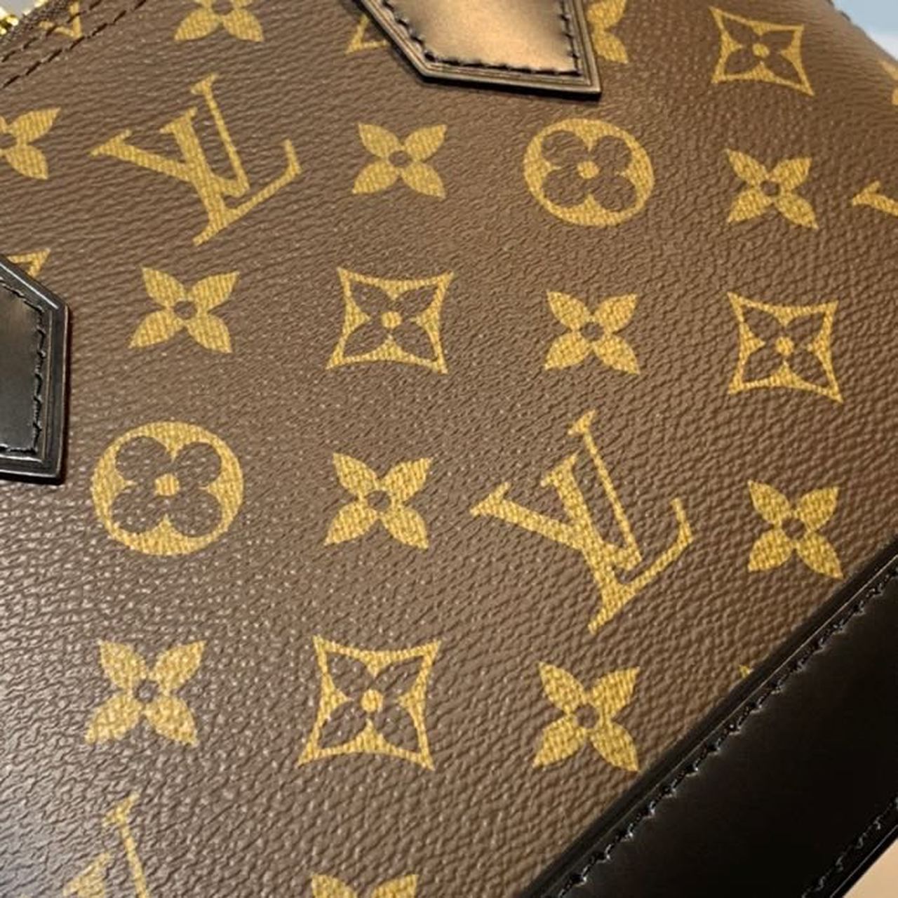 LV Alma GLAMI Monogram Canvas For Women,  Shoulder And Crossbody Bags 9.8in/24cm LV M53152