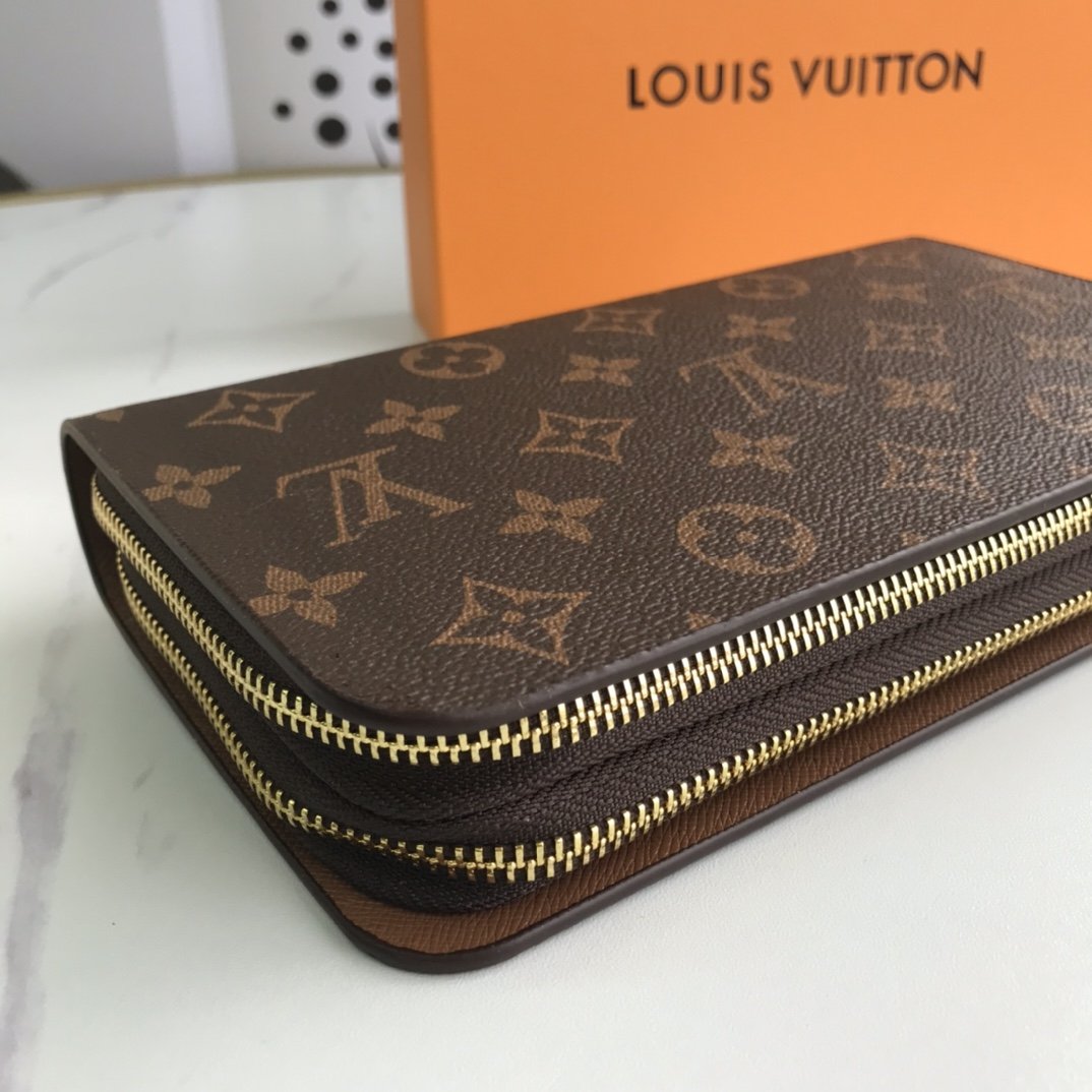 EN - New Arrival Wallet LUV 053