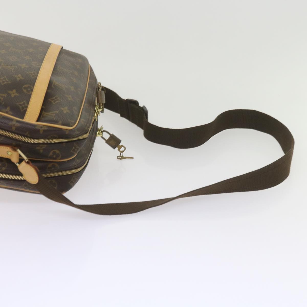 Bold Canvas Reporter Bag