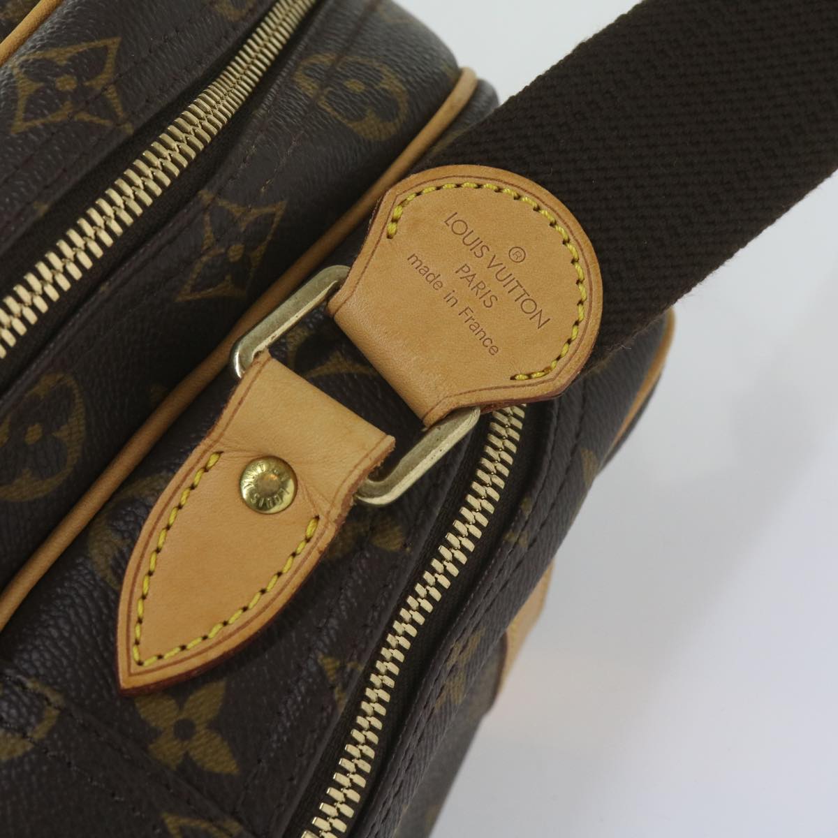 Bold Canvas Reporter Bag
