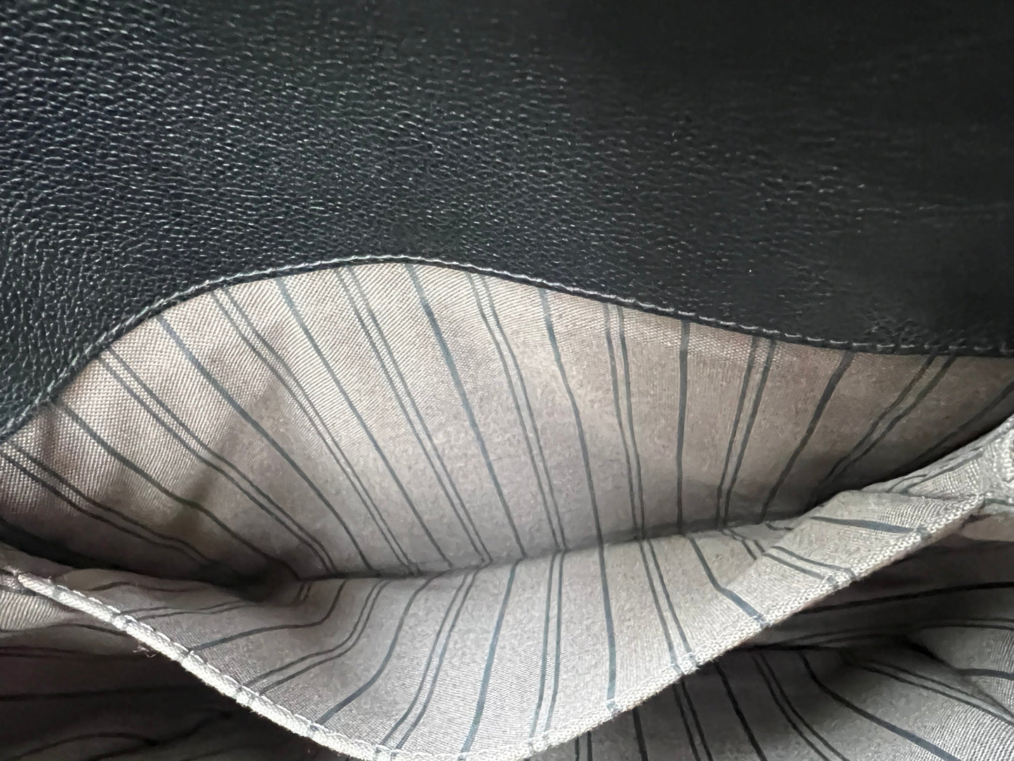 Louis Vuitton Pochette Metis Black Empreinte (RRP £2,110)