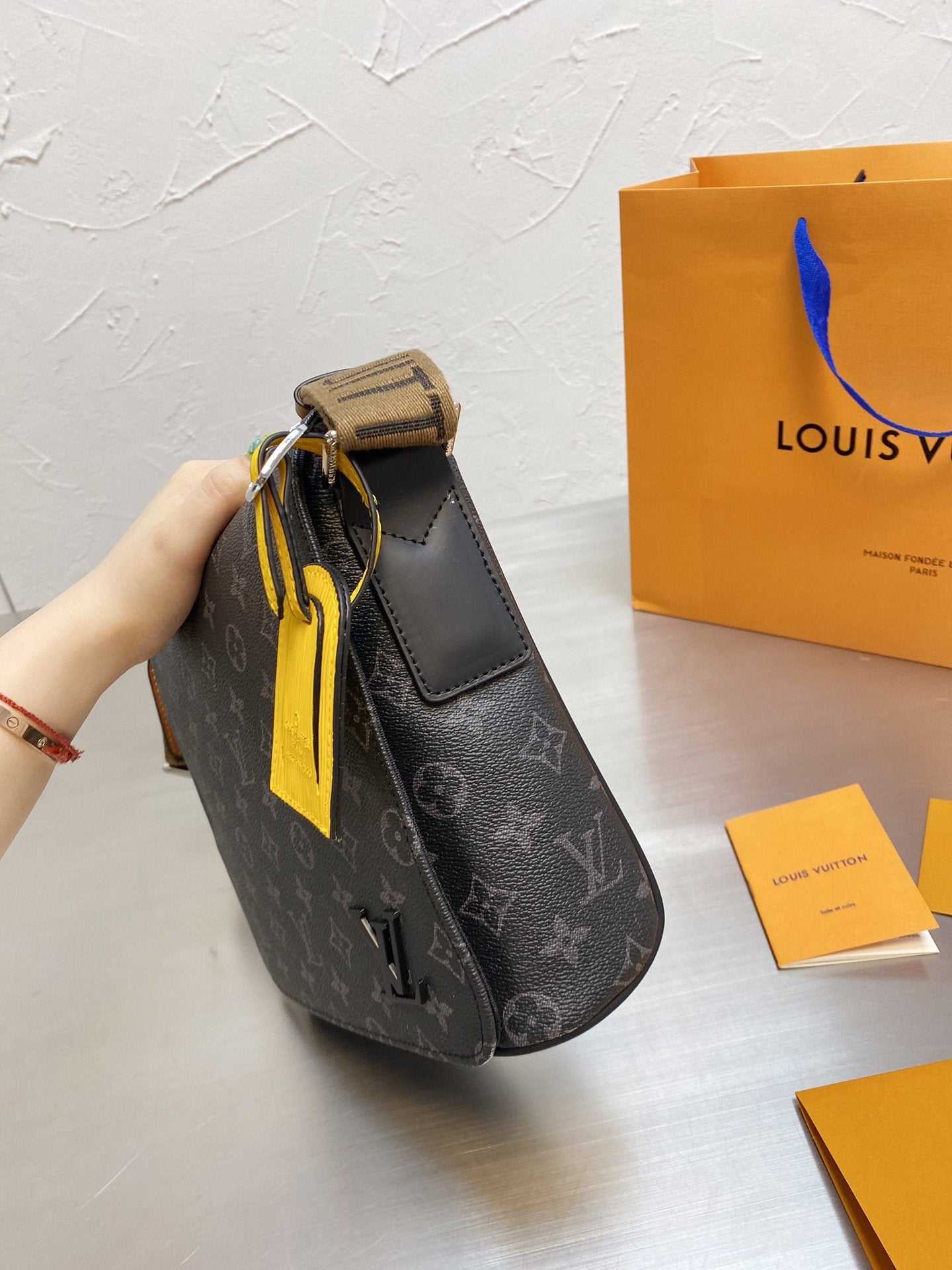 EN - New Arrival Bags LUV 067