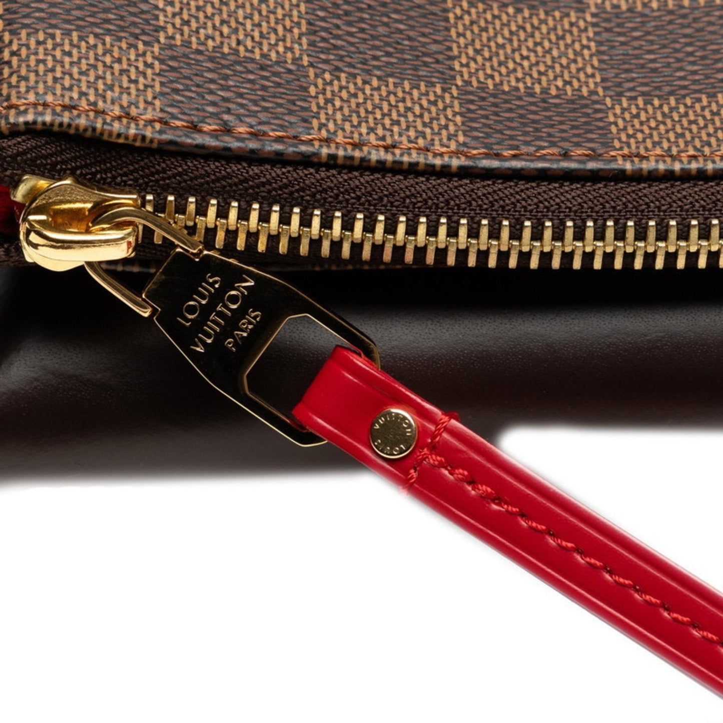 Brown Canvas Shoulder Bag with Zipper Closure