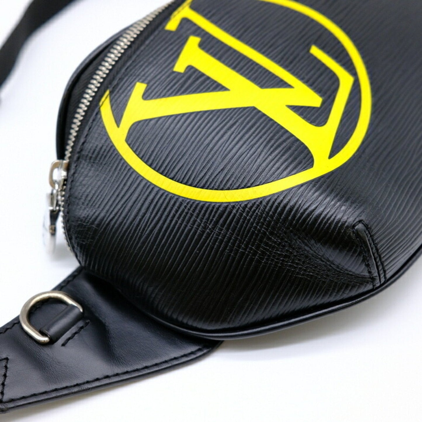 Sleek Leather Circle Fanny Pack