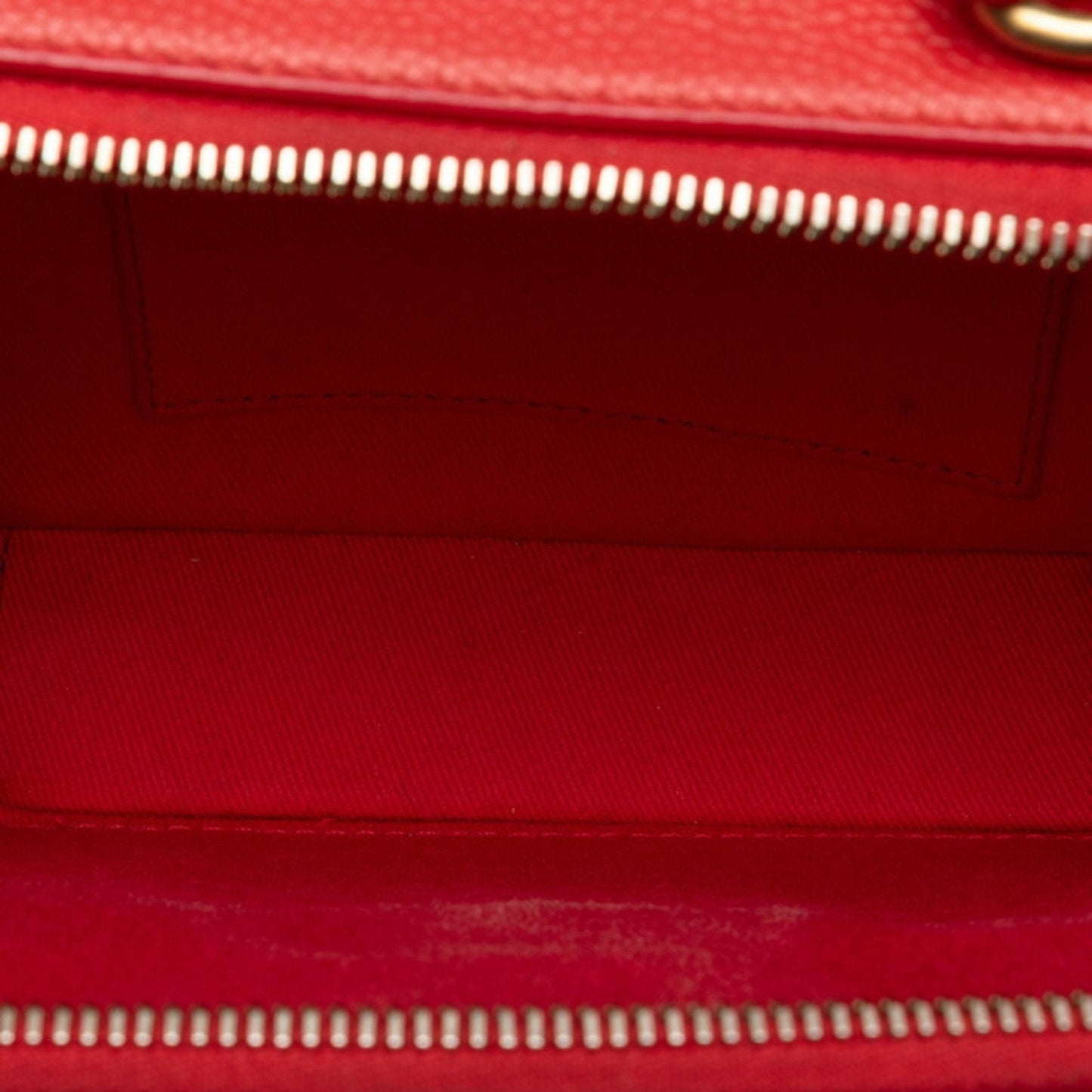 Chanel Padded Leather Handbag in Good Condition