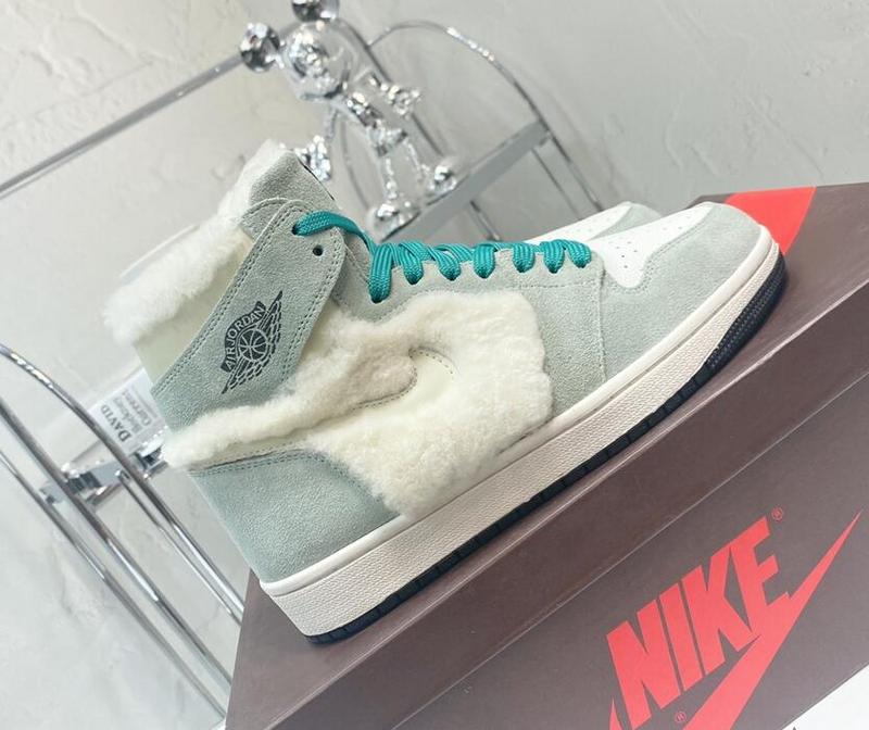 SAMC - NKE Shoes - 726