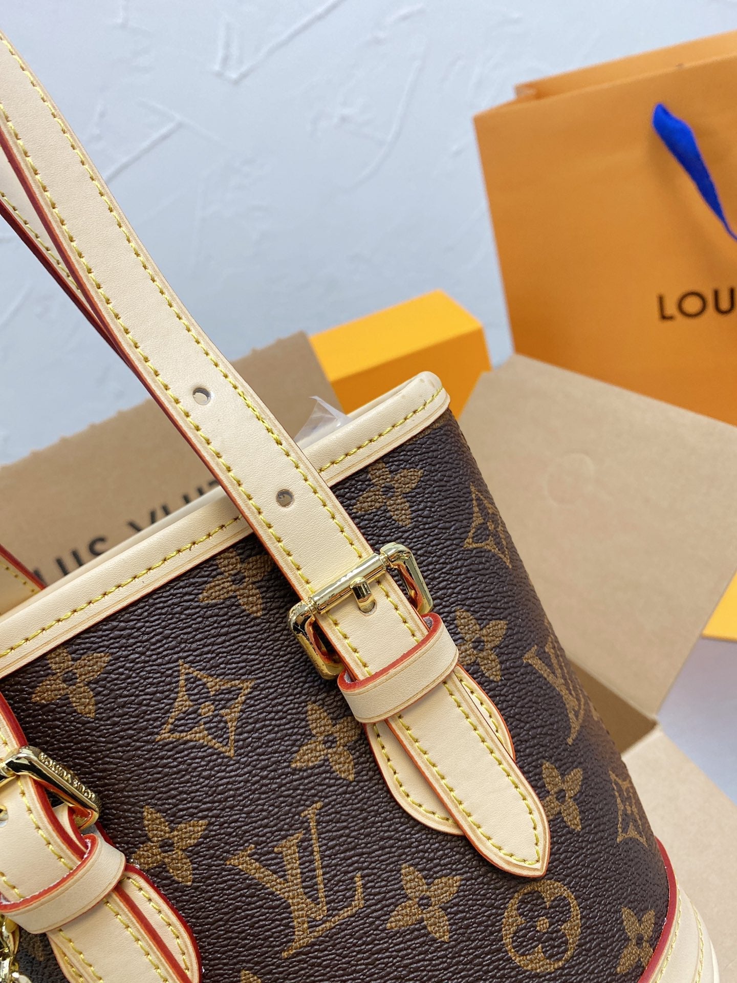EN - New Arrival Bags LUV 079