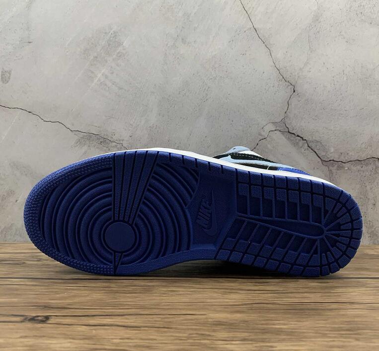 SAMC - NKE Shoes - 1433