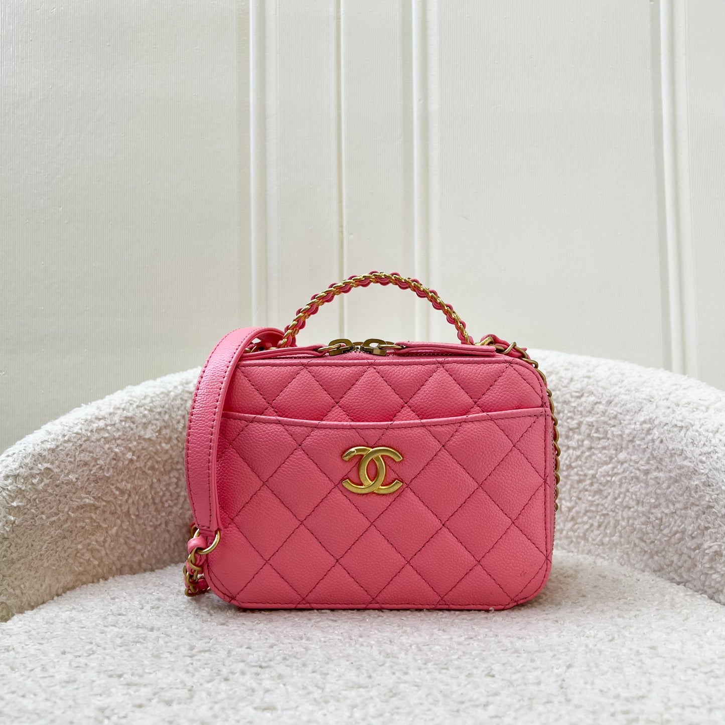 GLM-"Pick Me Up" Vanity Case in Pink Caviar and AGHW