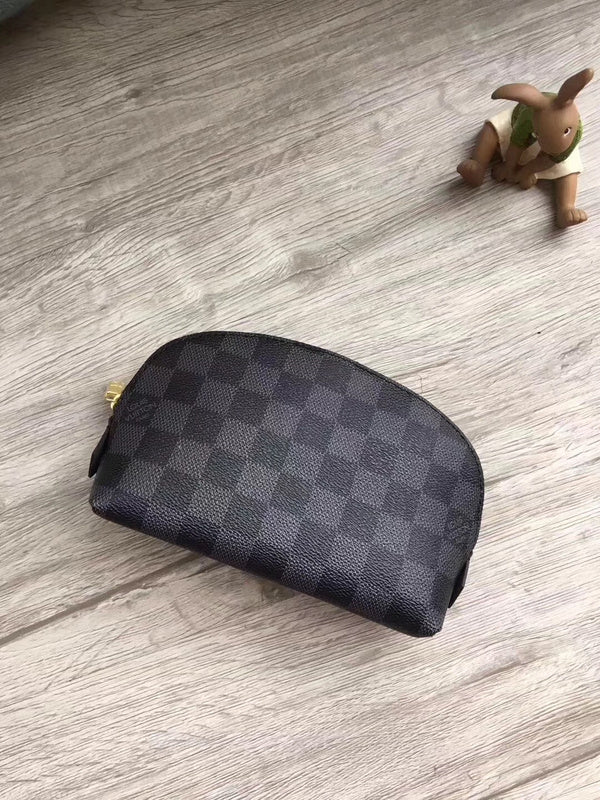 LOV2 Bags - Luxurious Bags  1147