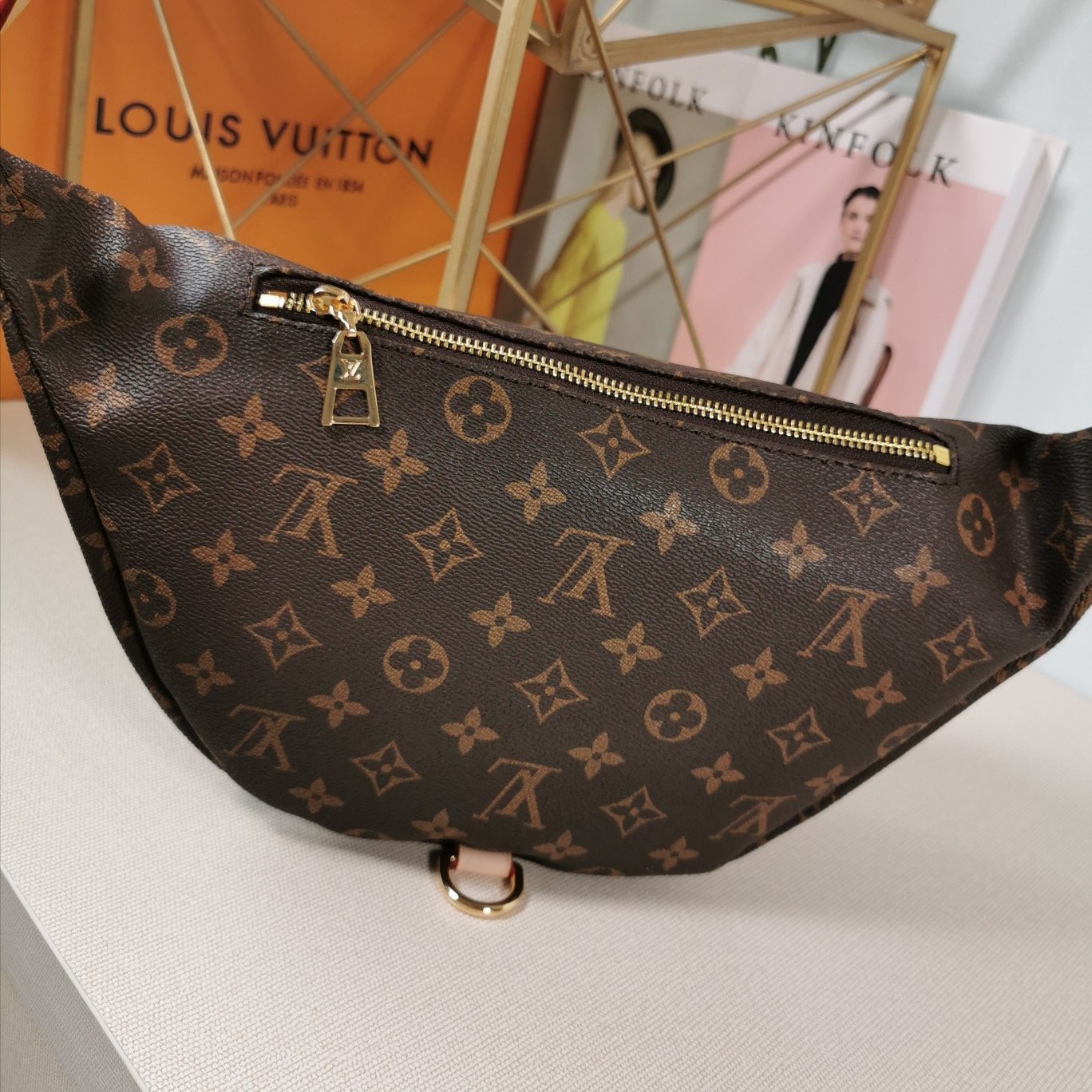EN - New Arrival Bags LUV 245